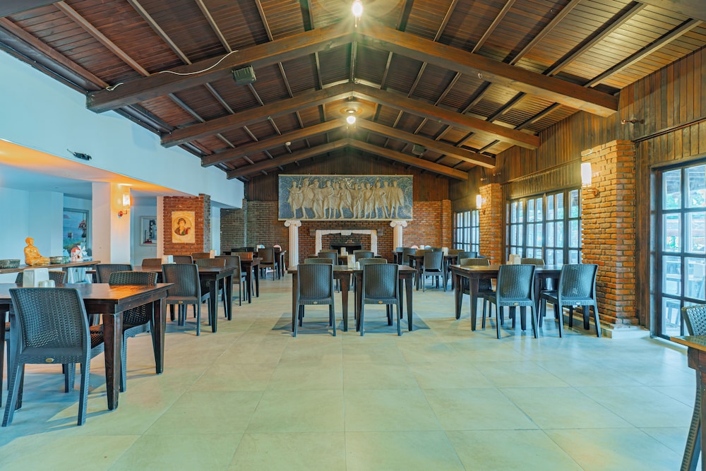 Historical Museum Resort 30/50