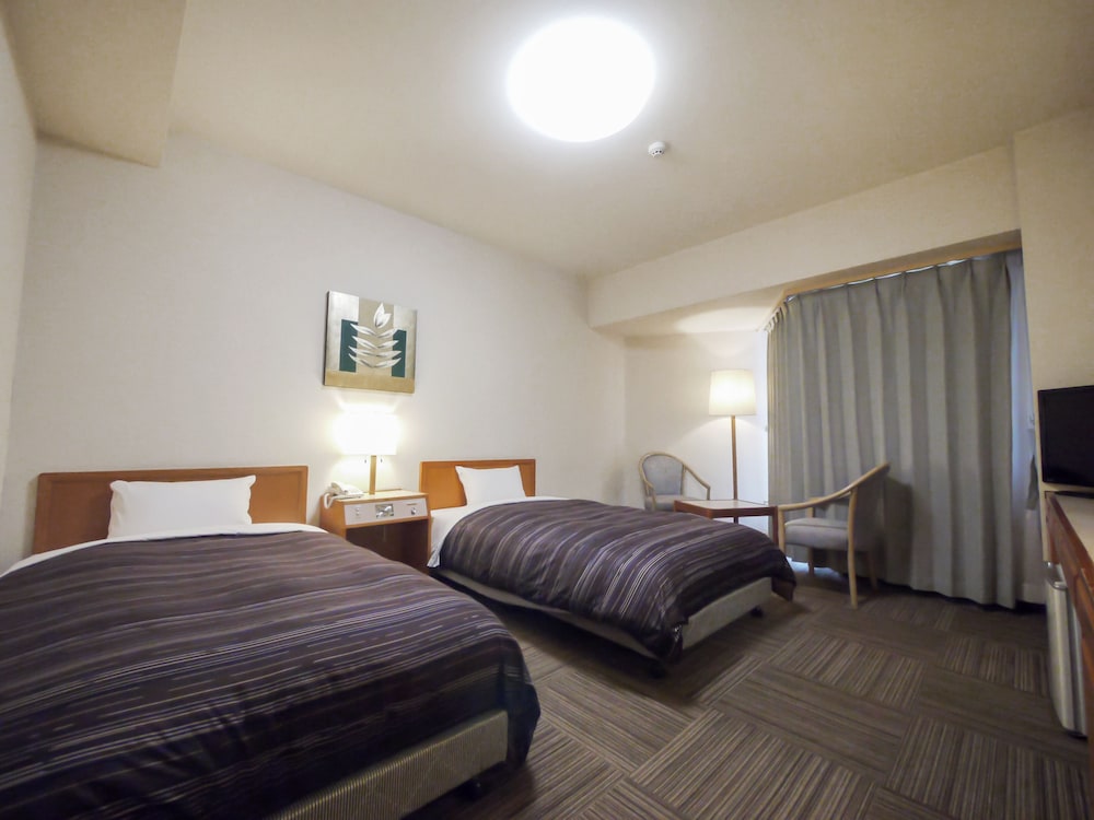 Hotel Route-Inn Nagaoka Ekimae 4/27