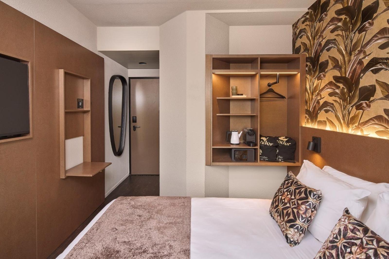 Compact, Double Bed
