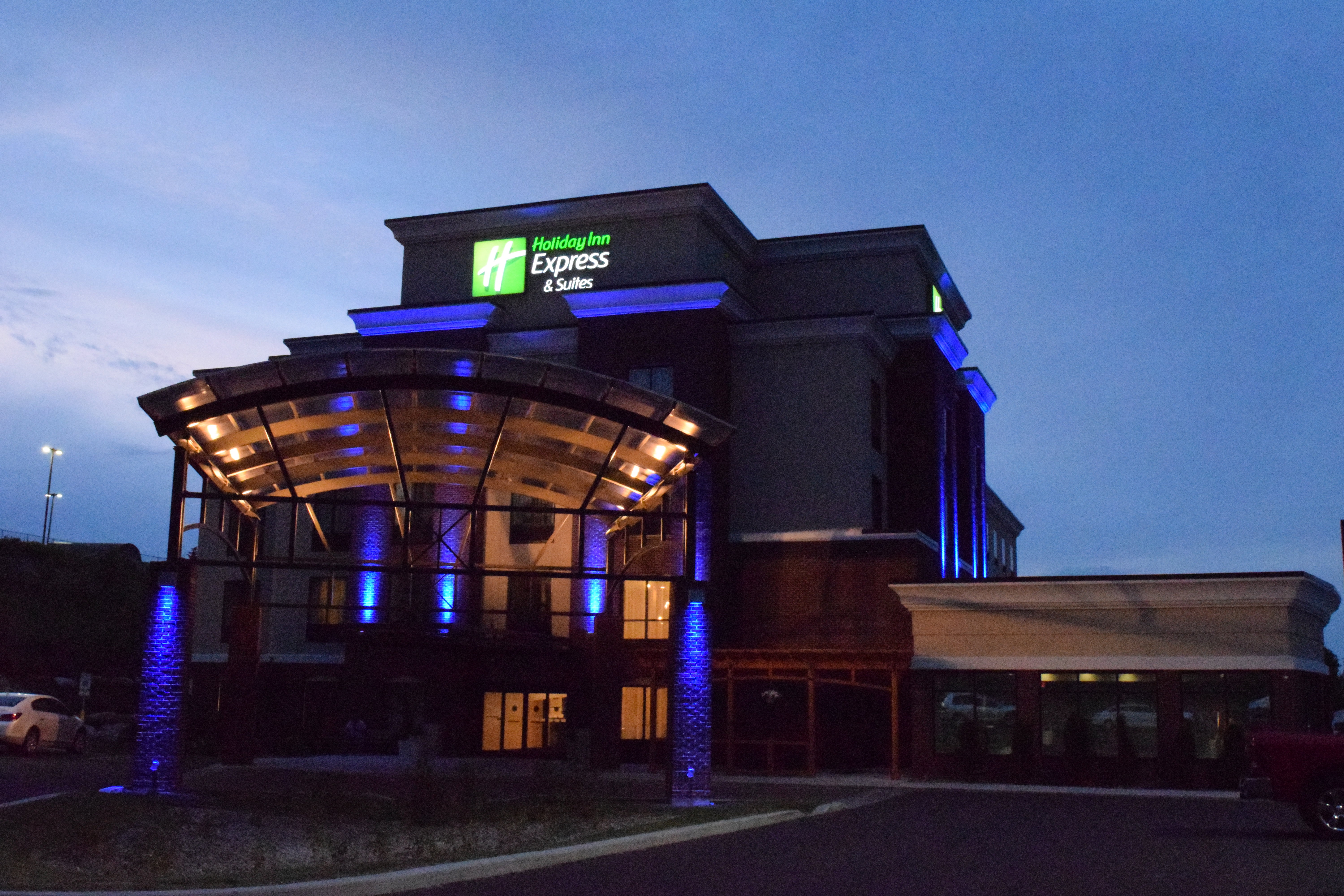 Holiday Inn Express Suites Geneva Finger Lakes 2/56