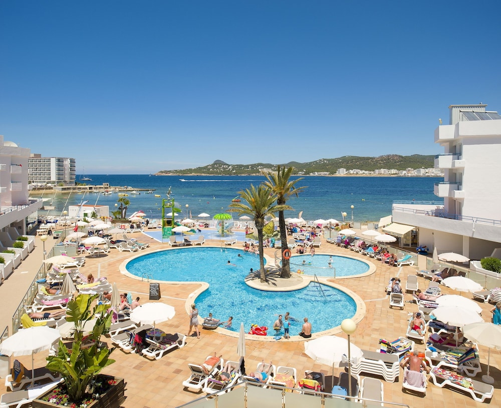 Playa Bella Beach Apartments 42/50