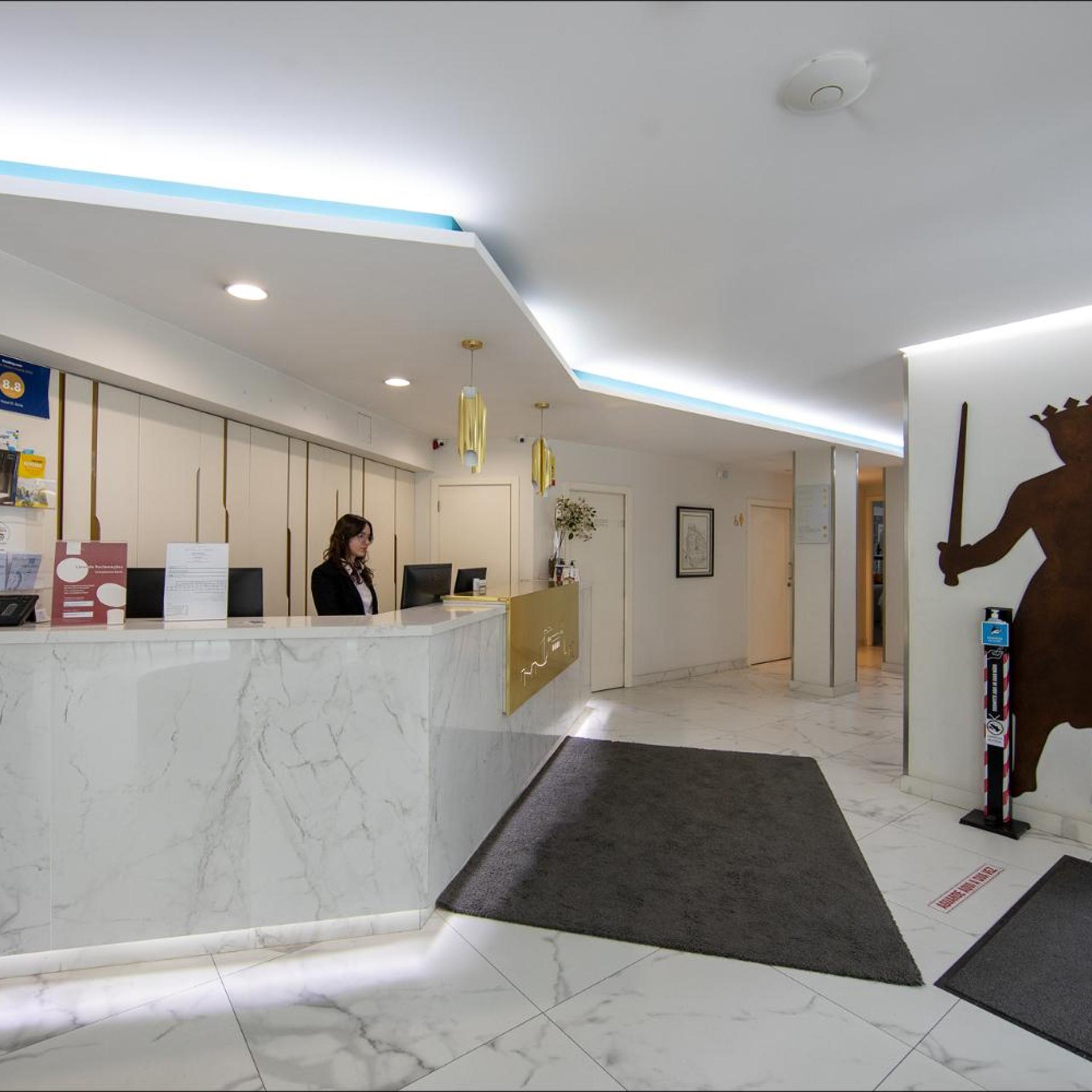 Hotel D. Dinis 2/50