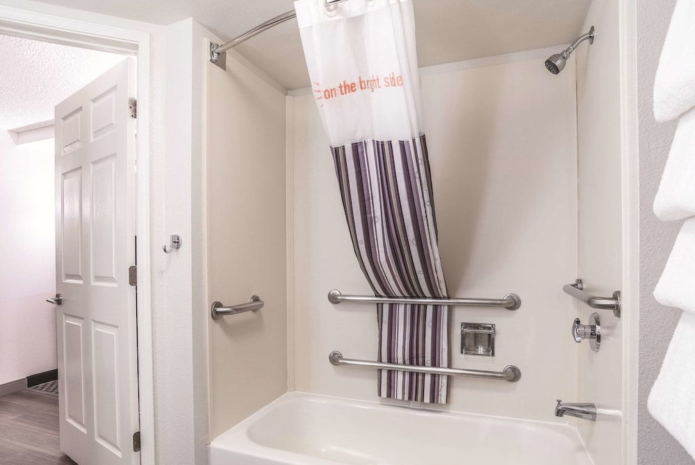 La Quinta Inn & Suites by Wyndham Flagstaff 13/51