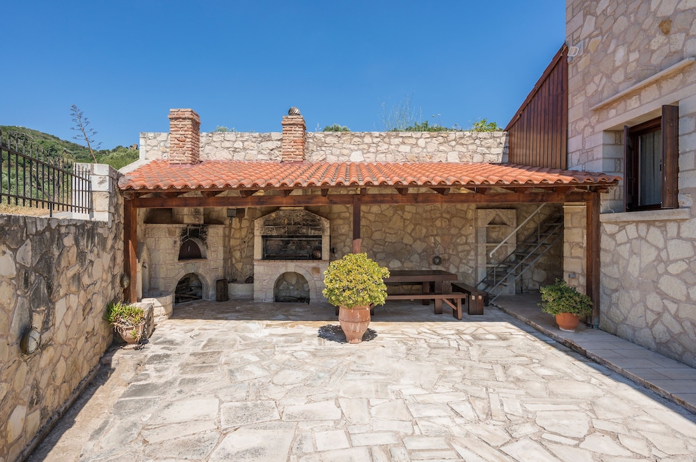 Spilia Village 47/83
