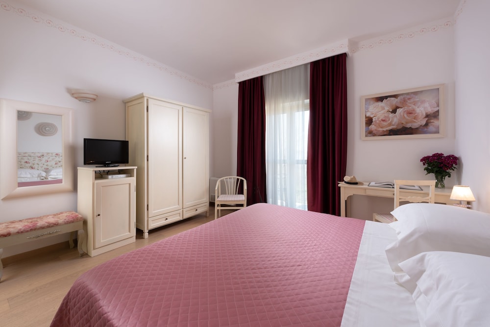 Hotel Corsignano 18/72