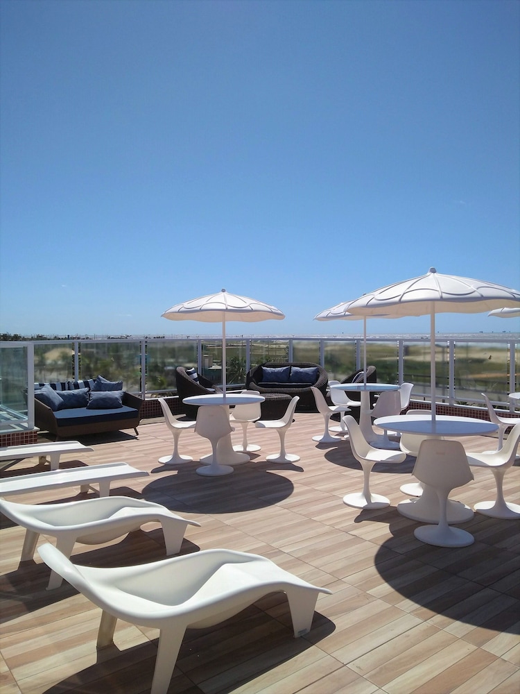 Simas Praia Hotel 57/65
