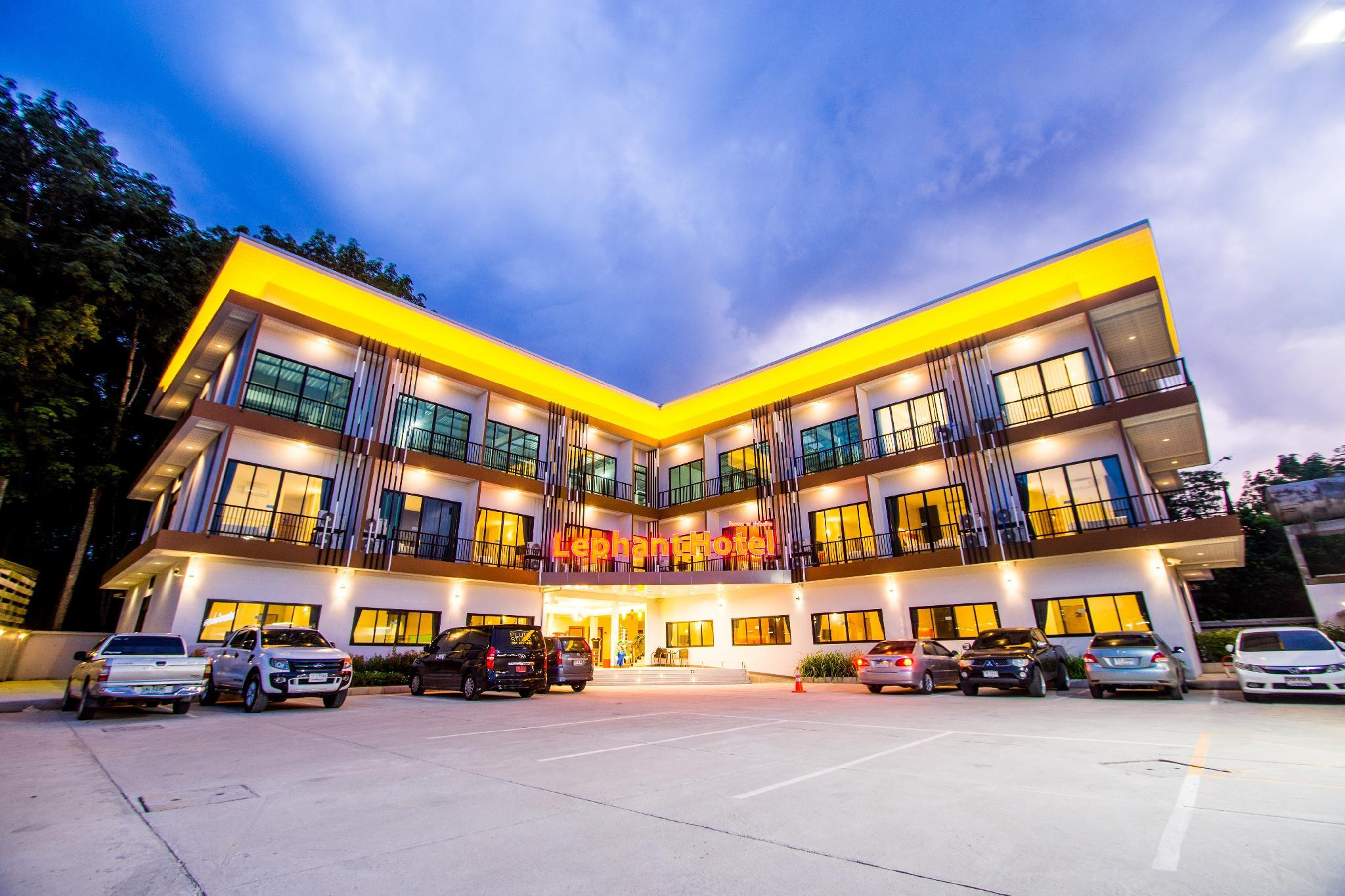 The Lephant Hotel 8/40