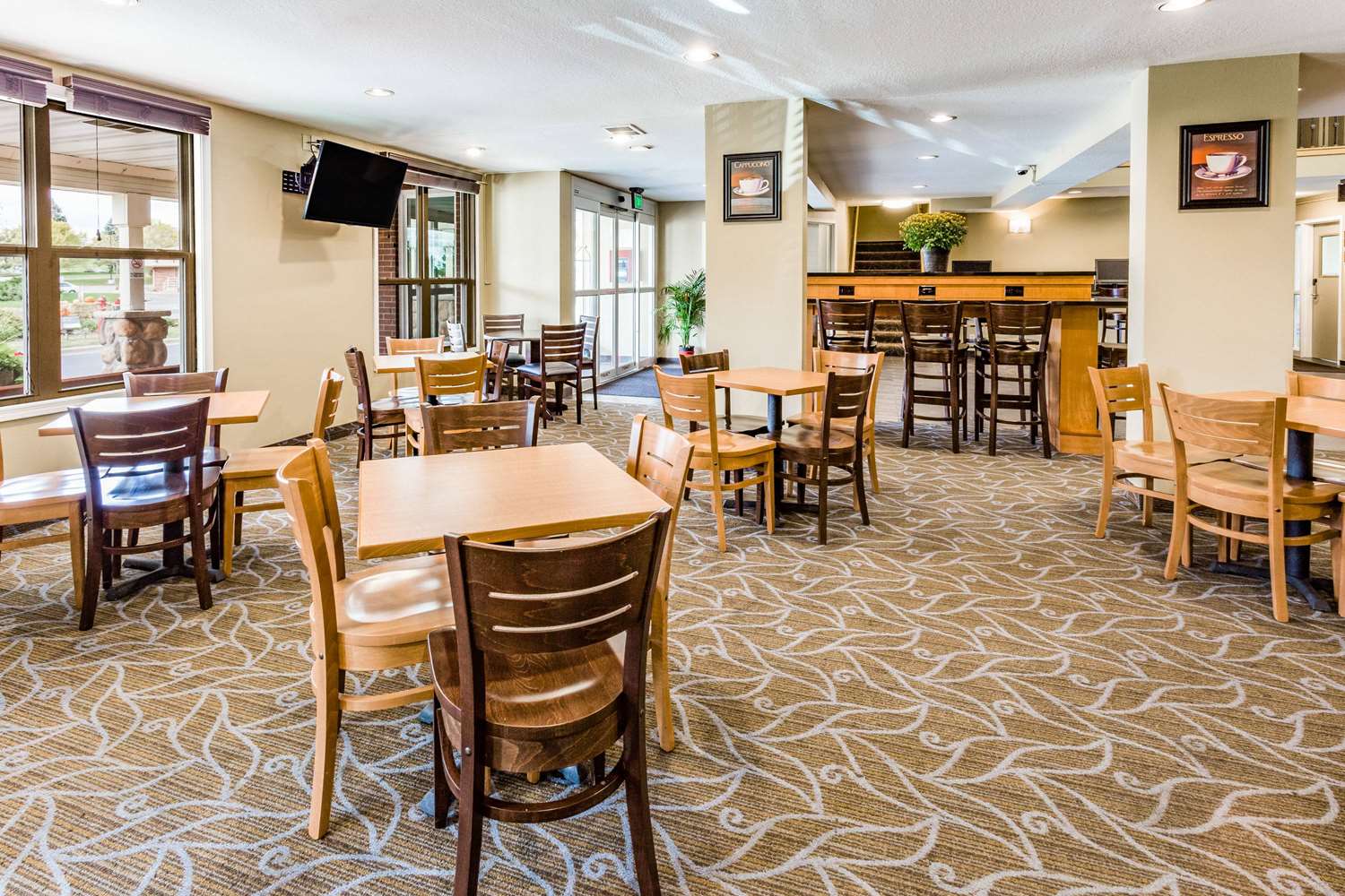 AmericInn by Wyndham Burnsville 17/20