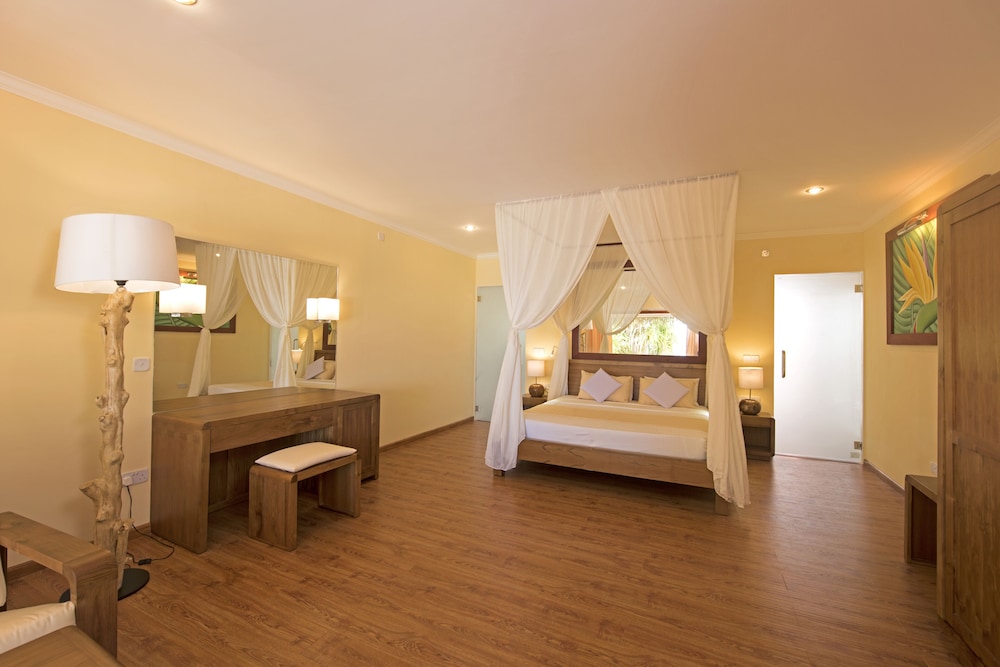 Thulhagiri Island Resort 23/58
