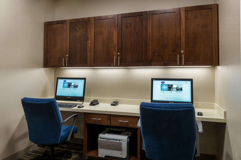 Hampton Inn Suites Portland Vancouver 45/49