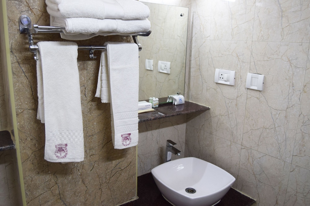 Saibala Grand Hotel 28/33
