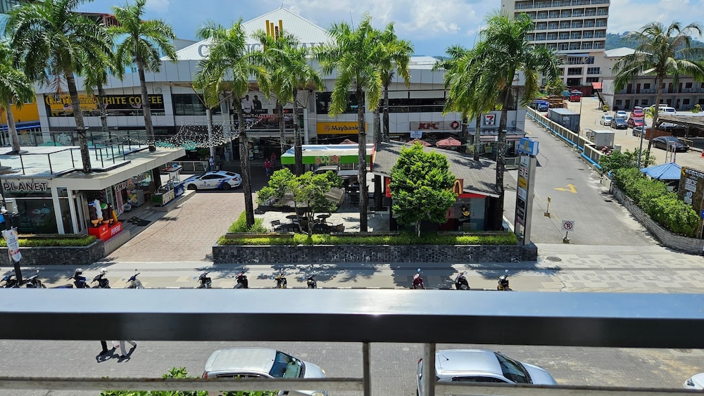 Cenang Plaza Beach Hotel 37/50
