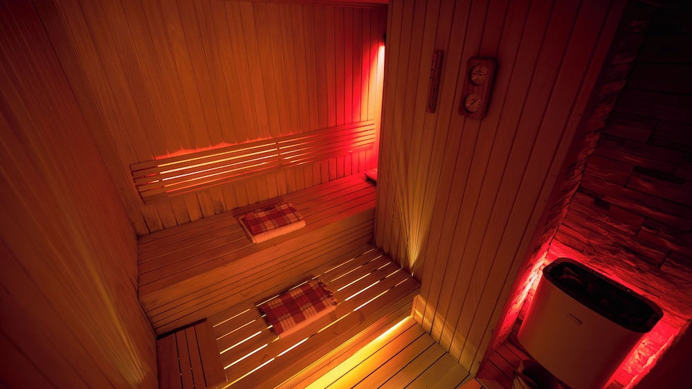 Mari Suites Hotel 41/63