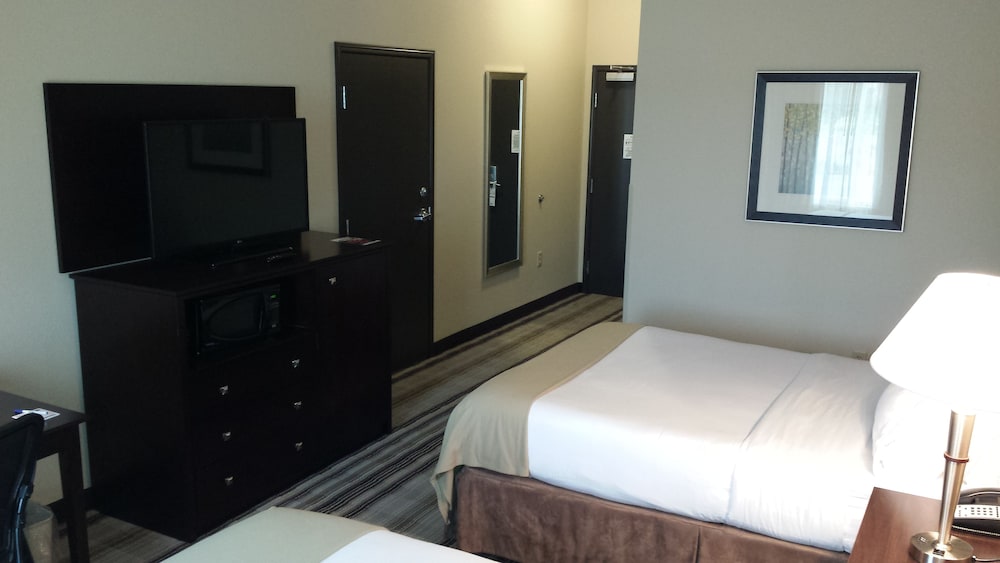 Holiday Inn Express Suites Nevada 29/66
