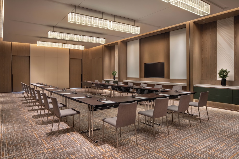 Hyatt Regency Changshu Kuncheng Lake 37/50