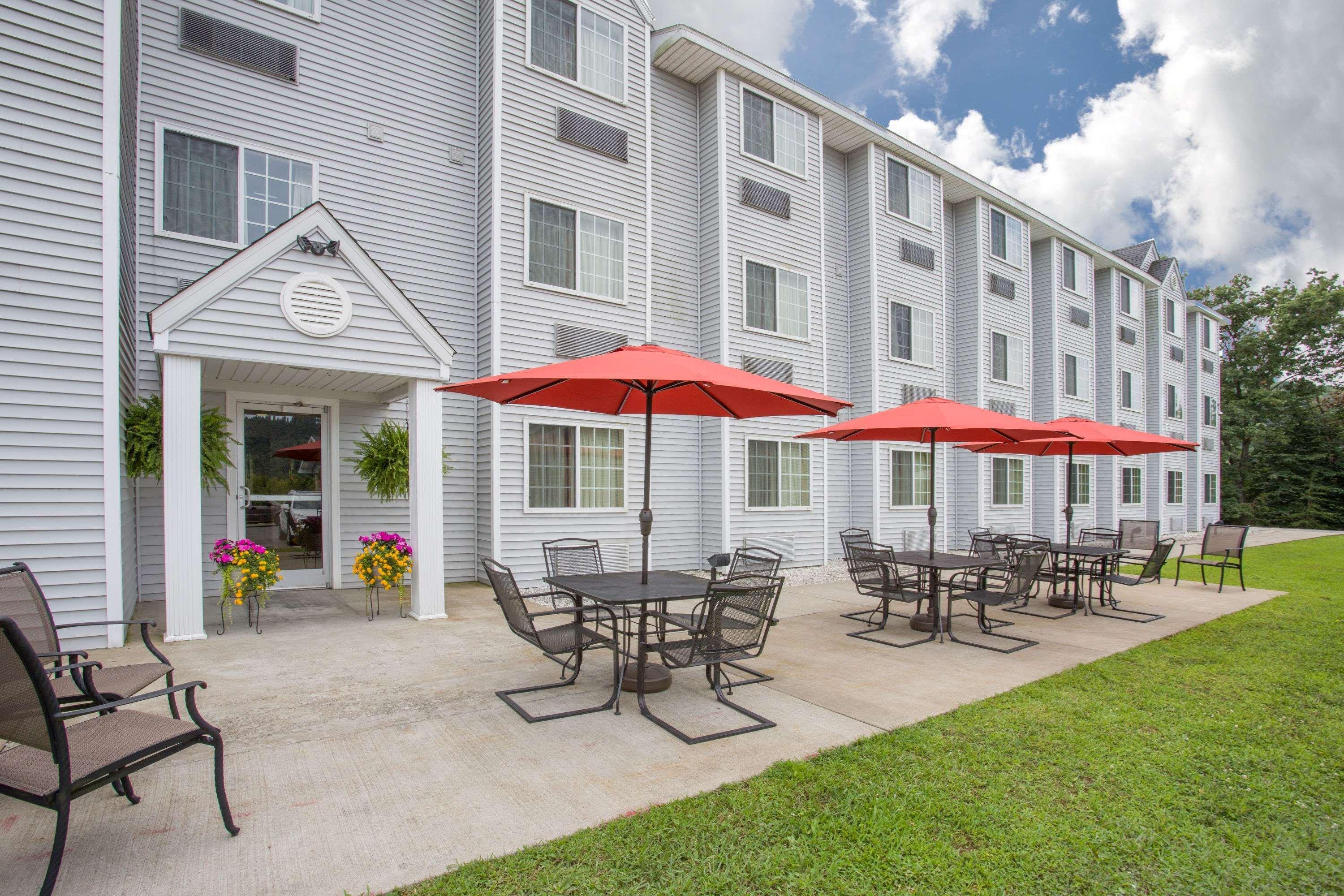 Microtel Inn & Suites By Wyndham Gassaway/Sutton 15/16