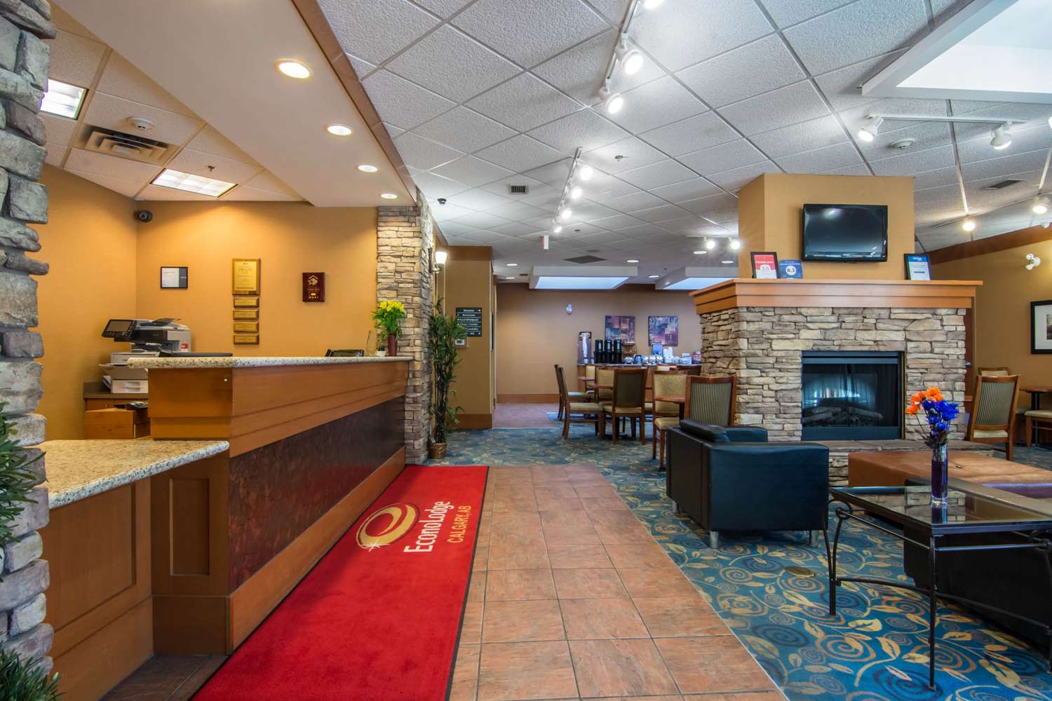 Econo Lodge Inn & Suites Calgary - University 4/32