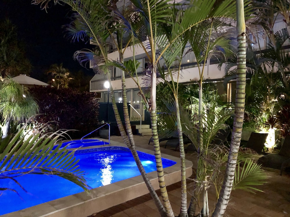 HI HO BEACH APARTMENTS 3/69