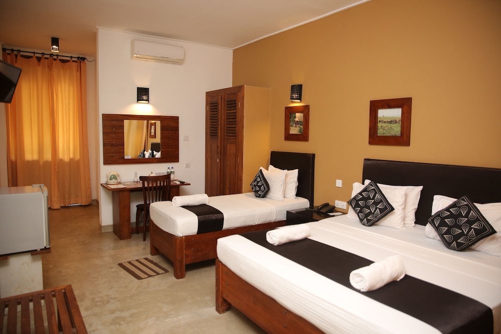 Nil Diya Mankada Safari Lodge 22/50