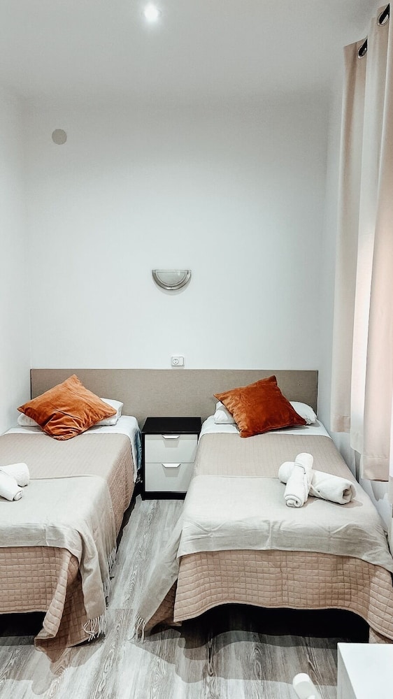 Hostal Ruta de Francia 6/50