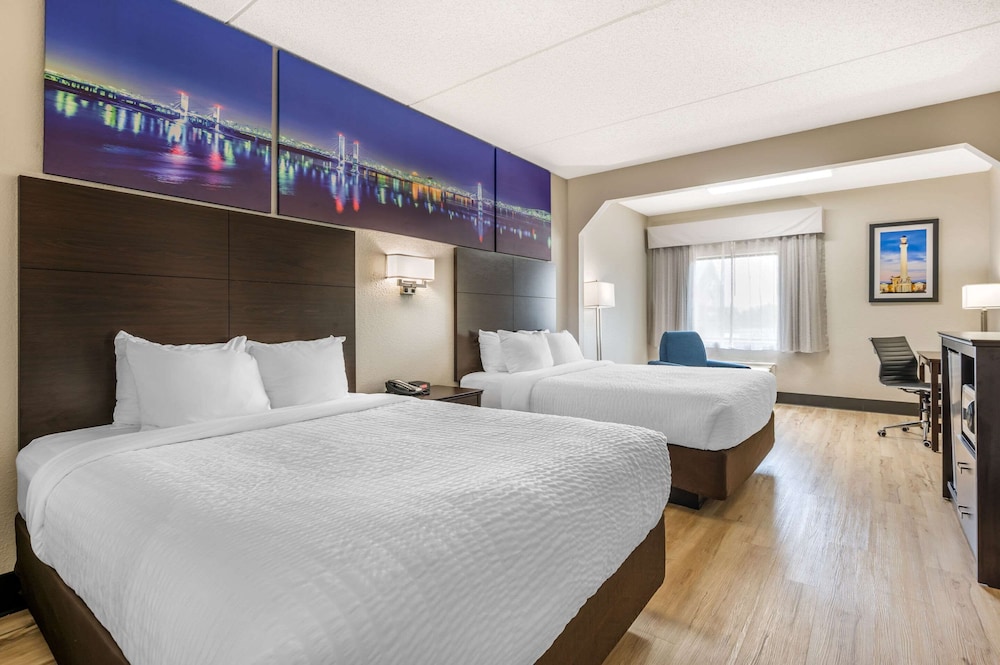 ROOM, 2 QUEEN BEDS