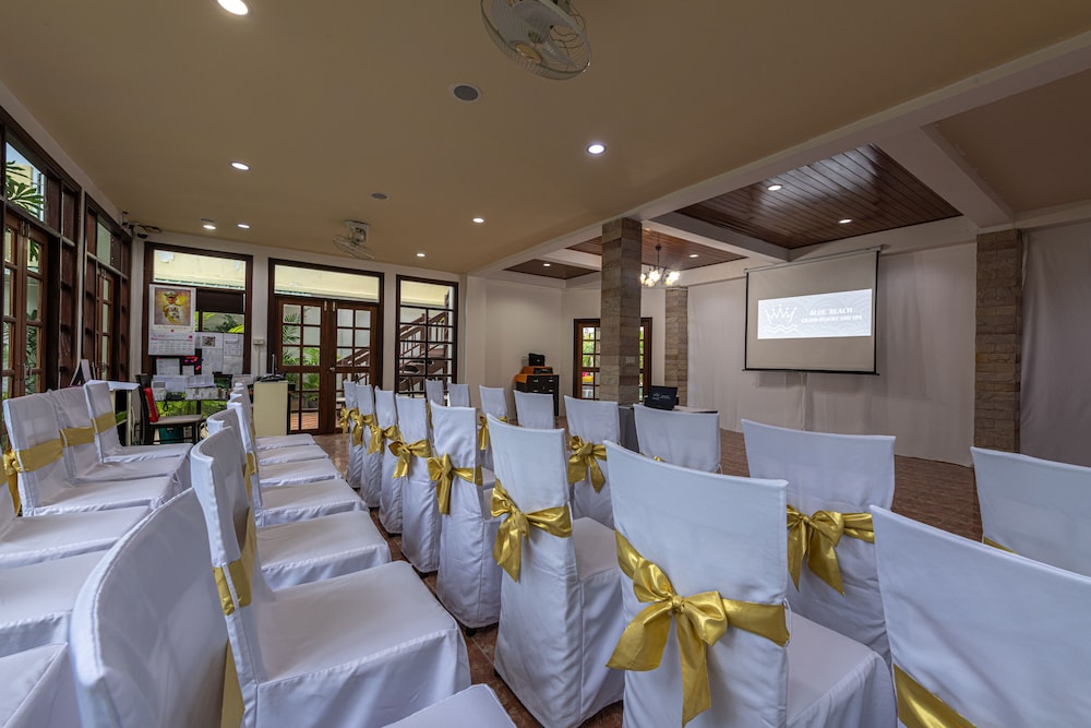 Blue Beach Grand Resort and Spa 36/48