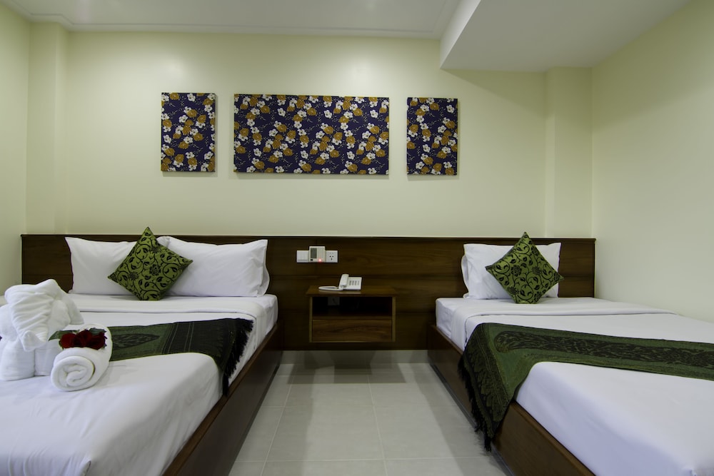 Rose Emerald Hotel 17/63