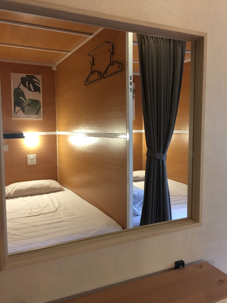 VX The Fifty Hostel 21/55