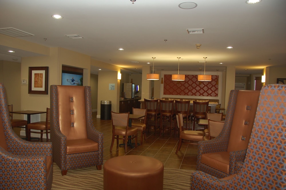 Holiday Inn Express Tifton 43/56