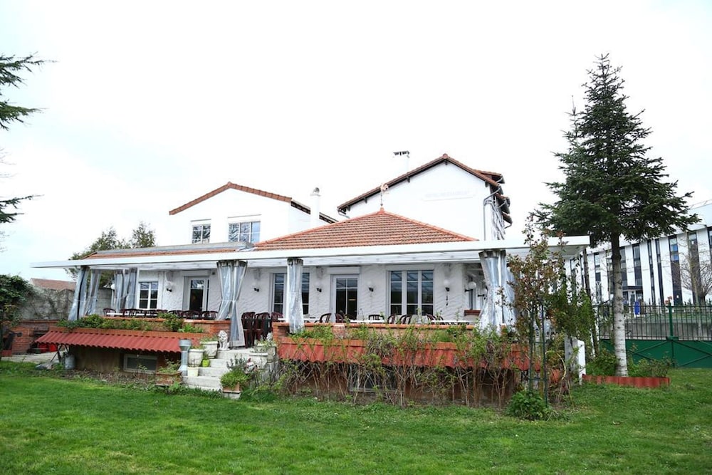Hôtel Restaurant Maison Blanche 57/58