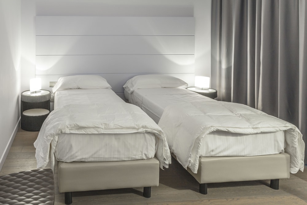 Tag Hotel 18/50