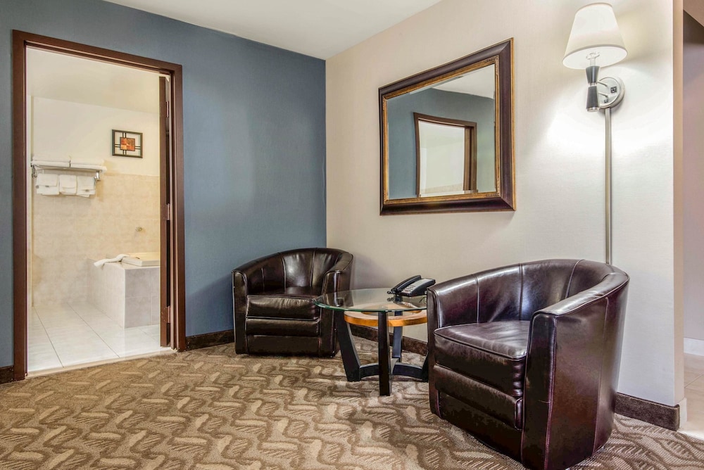 Quality Inn - Niagara Falls Blvd 38/58