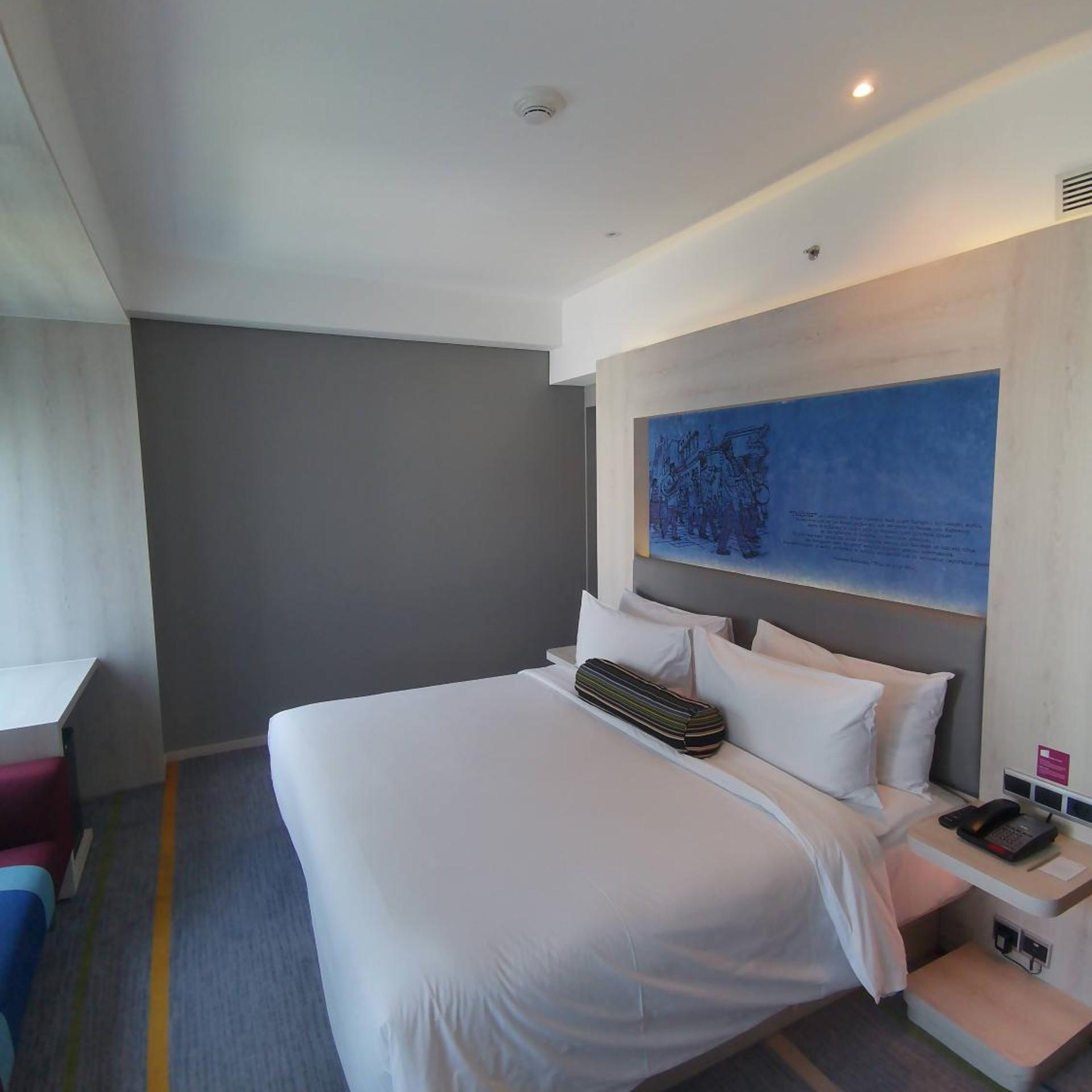 Aloft, Guest Room, King Bed