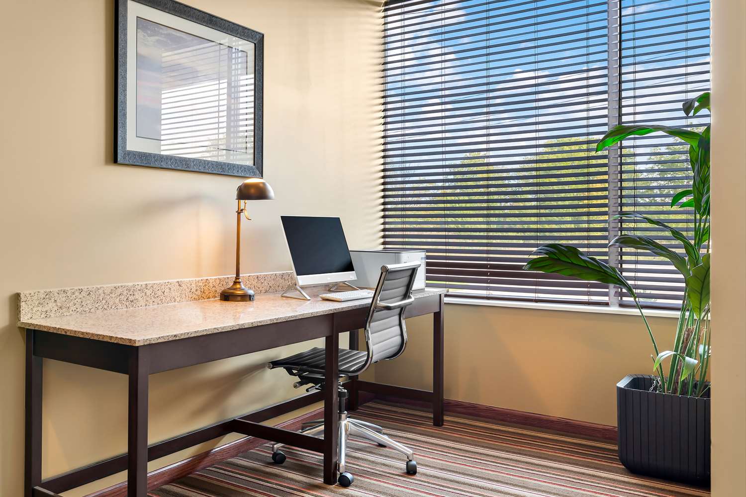 Best Western Paradise Inn 23/27