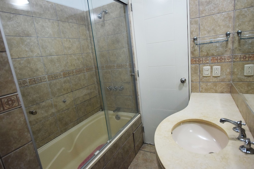 Lux Miraflores Apartments Ocean View 23/24