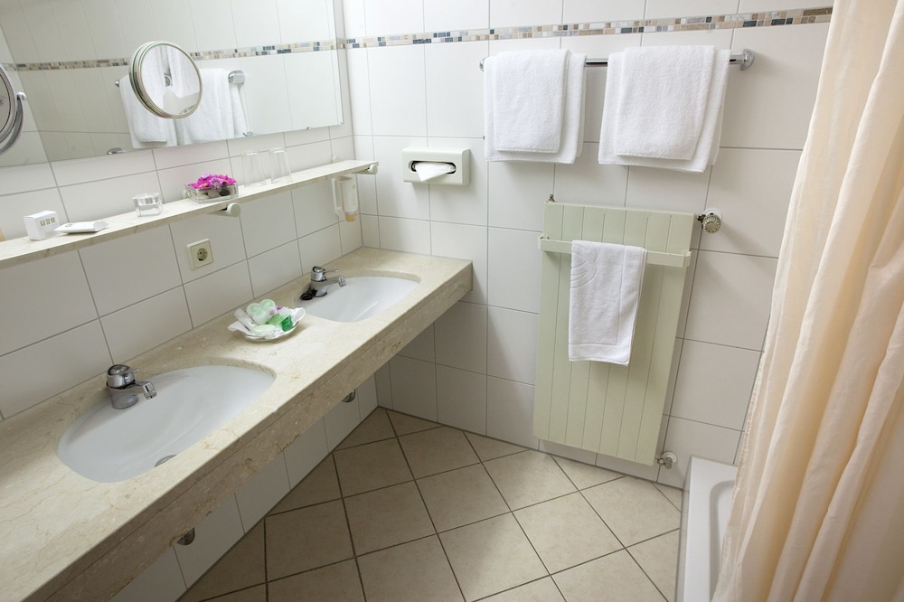 Quality Hotel Am Rosengarten 6/43
