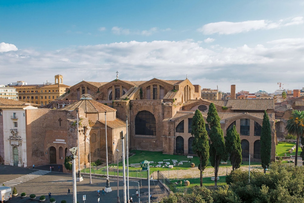 Anantara Palazzo Naiadi 8/84