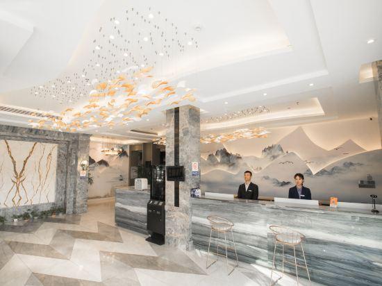 VX Shangrao High-speed Railway Station Hotel 6/21