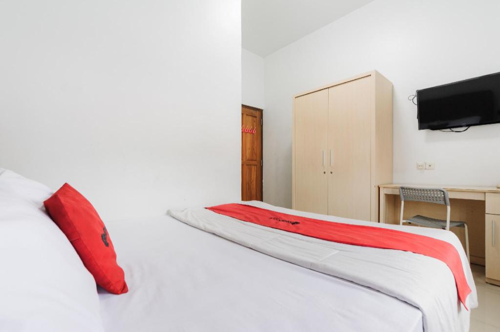 Reddoorz Near Siloam Hospital Palembang 21/56