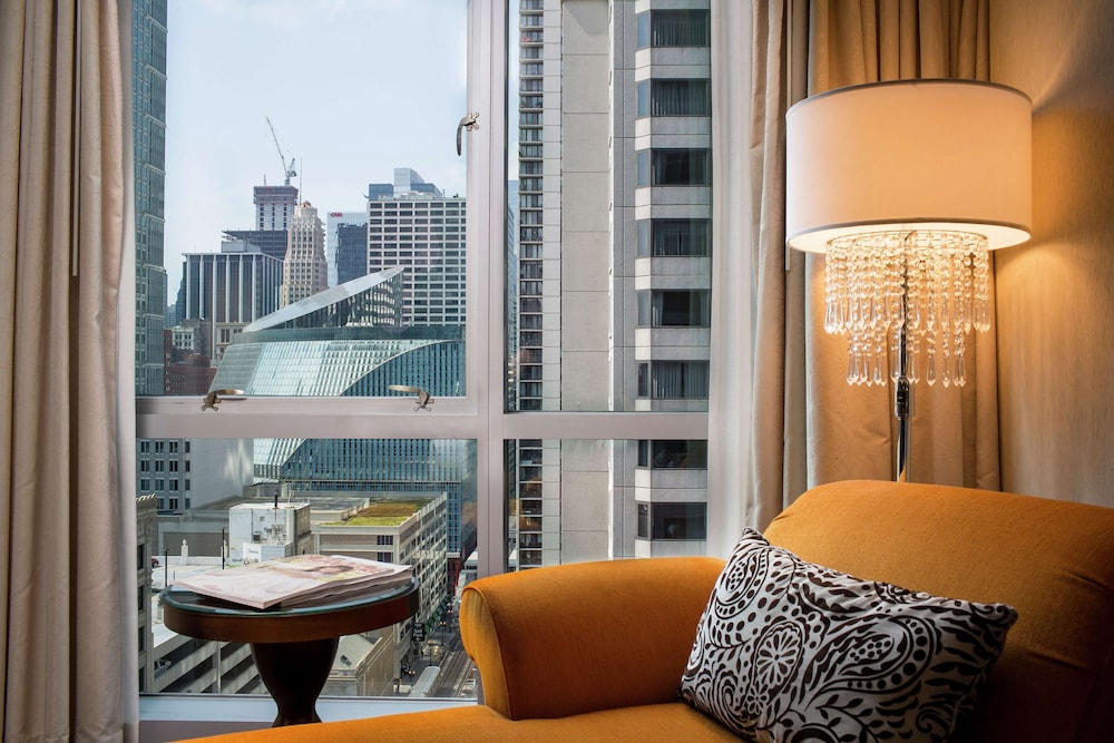 theWit Chicago, a Hilton Hotel 3/67