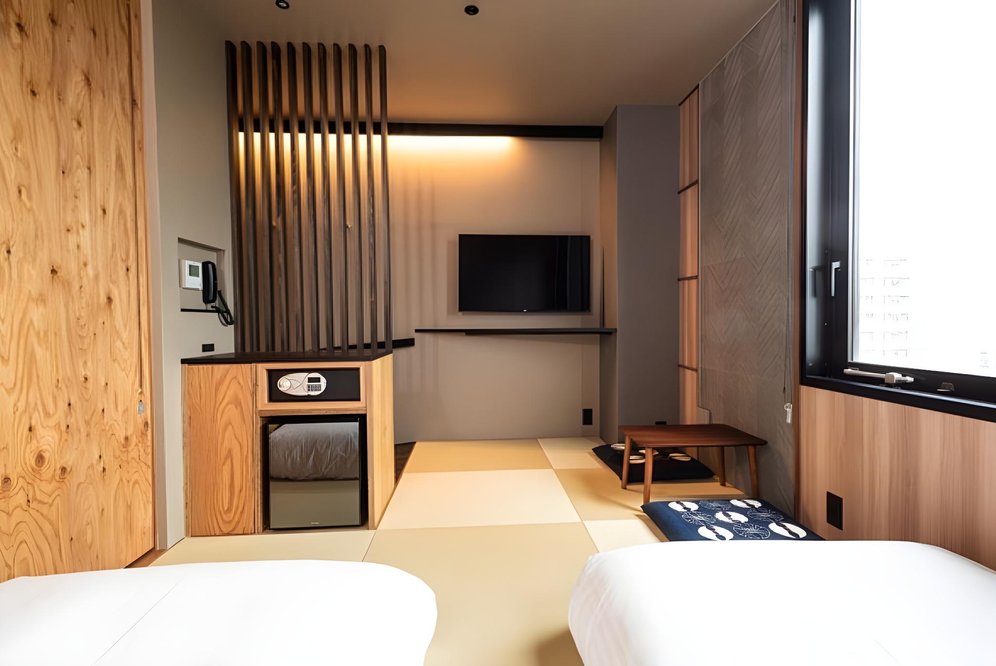 Concept, Twin Beds