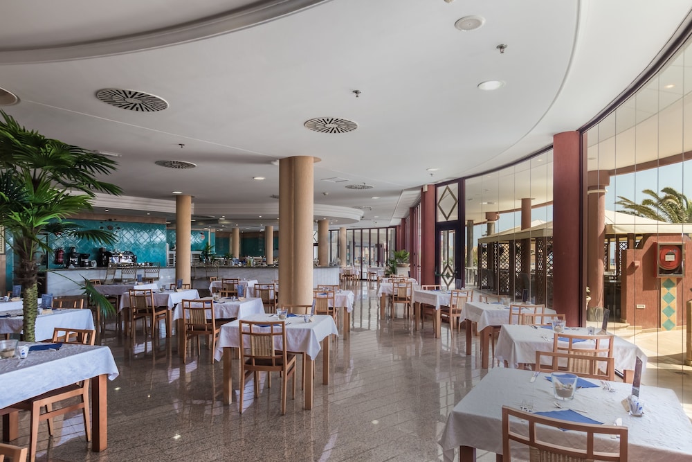 Hotel Esmeralda Maris by LIVVO 58/71