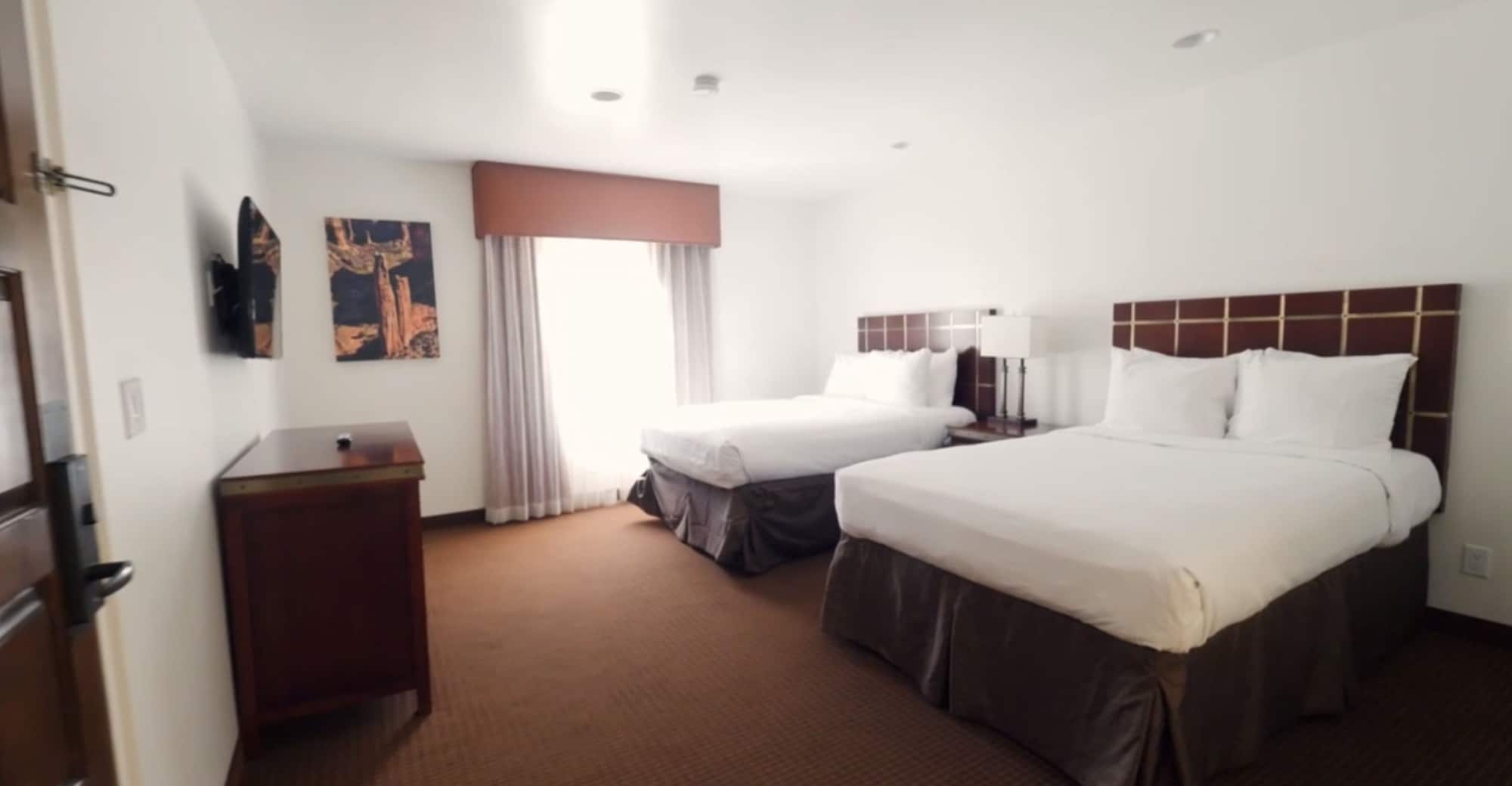 2 BEDROOMS, SUITE