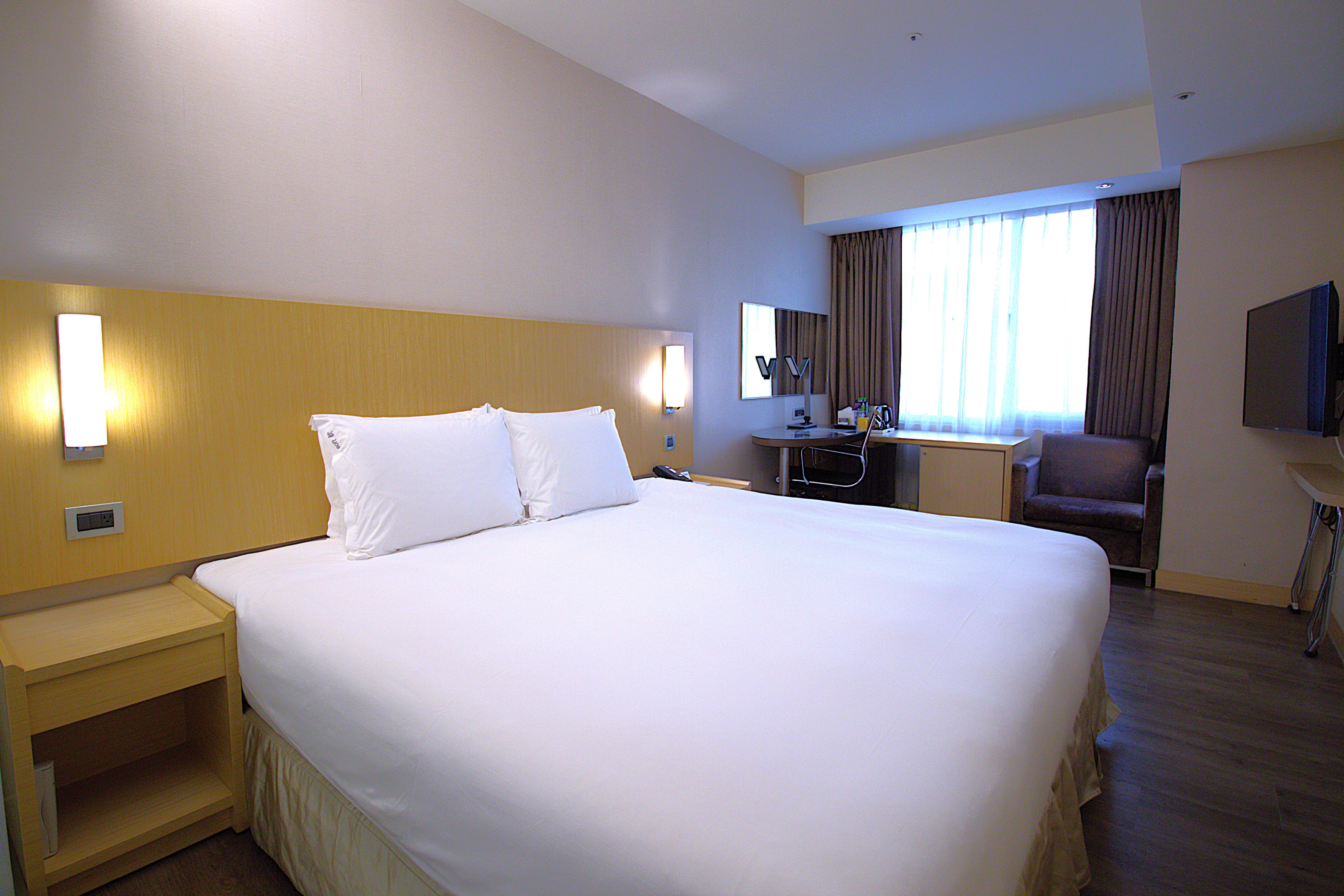 Holiday Inn Express Taoyuan 25/71