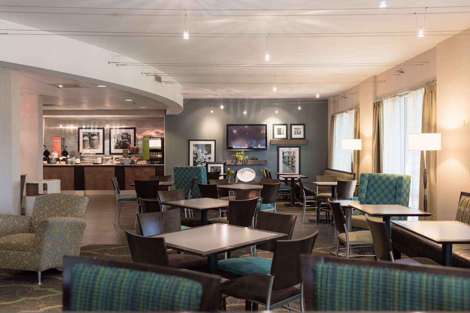 restaurant cafeteria