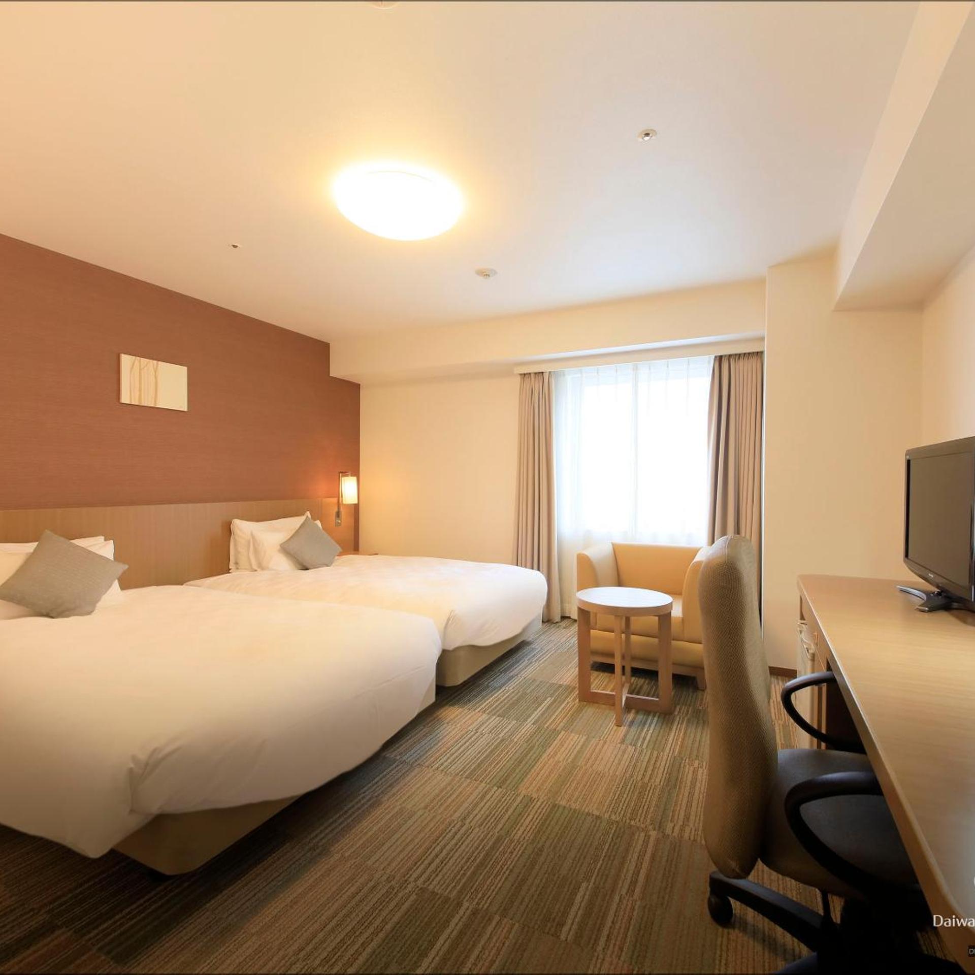 Hollywood, Twin Beds, Smoking