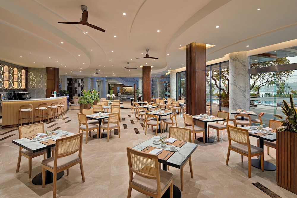 The Hanoi Club Hotel Lake Palais Residences 48/61