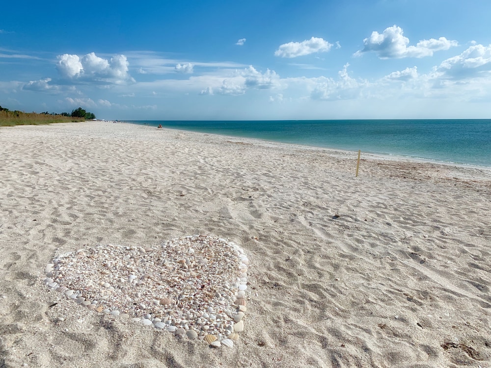 On the Beach Casey Key 56/64