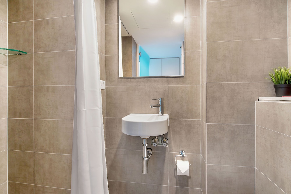 Sydney Boutique Hotel 52/56