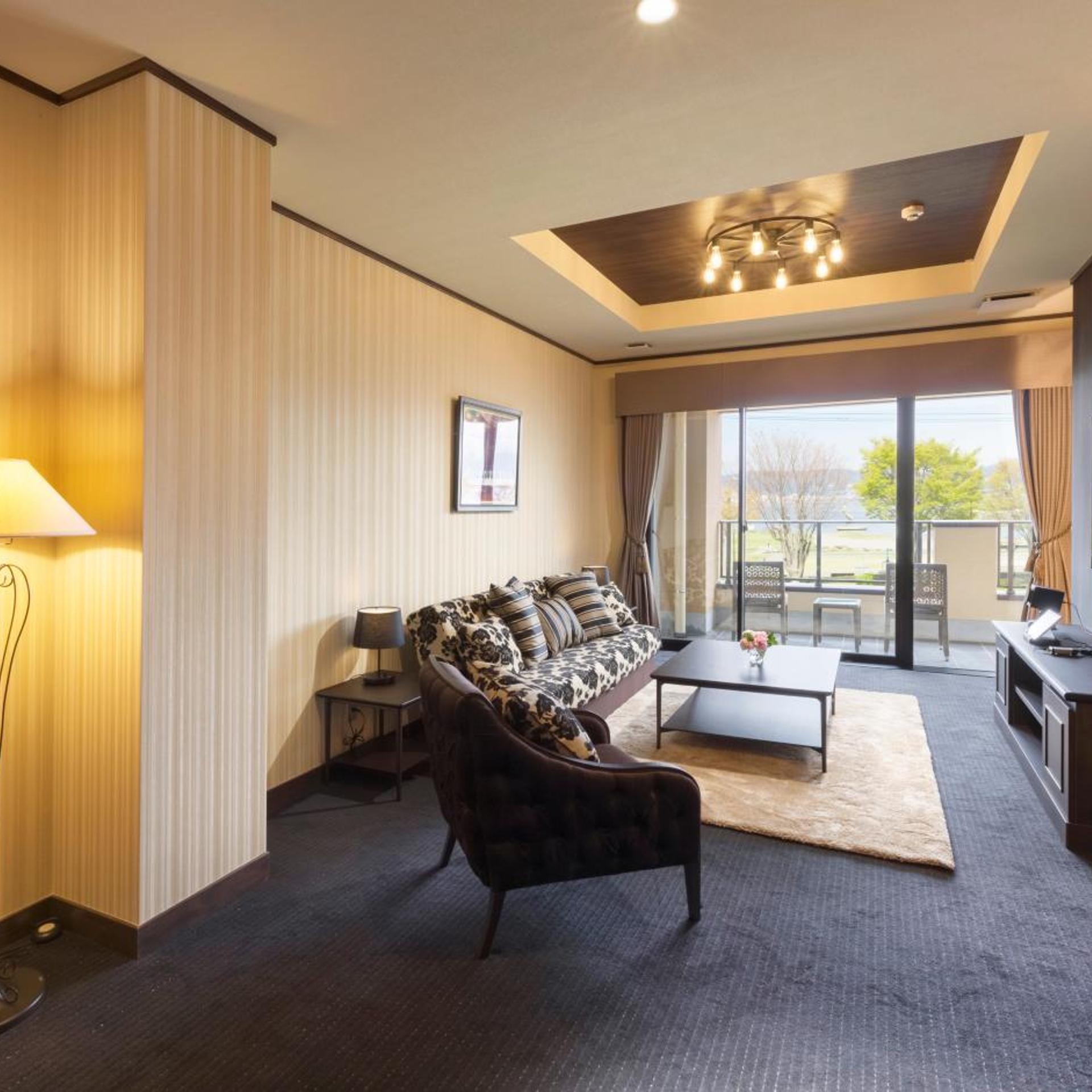 Katakura Silk Hotel 33/43